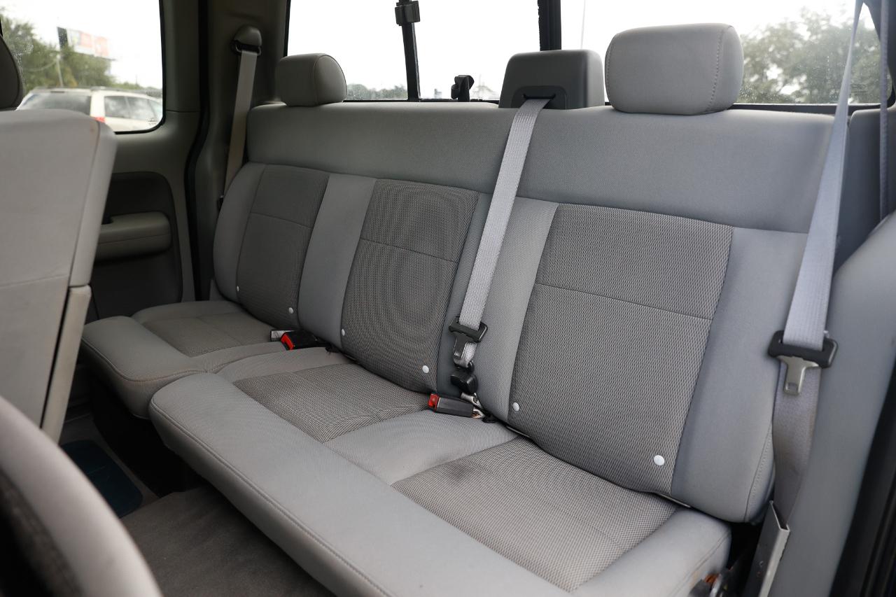 Ford F-150  2004
