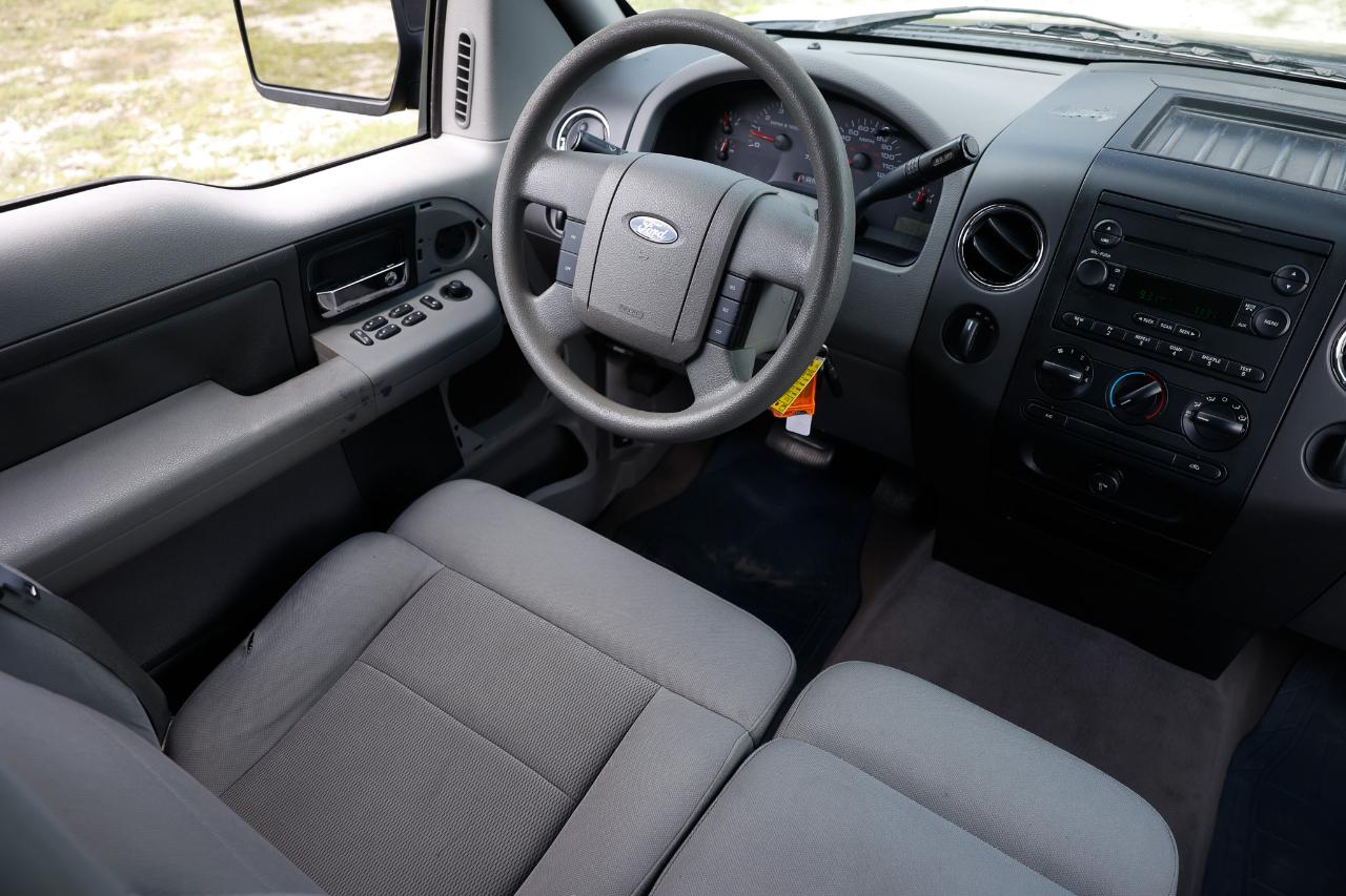 Ford F-150  2004