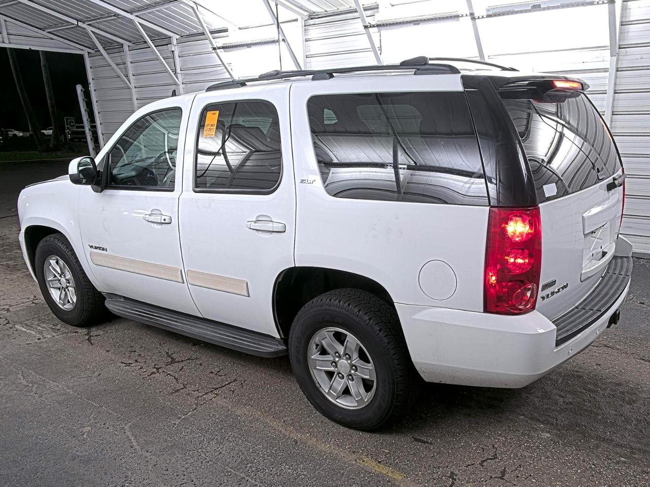 GMC Yukon  2011