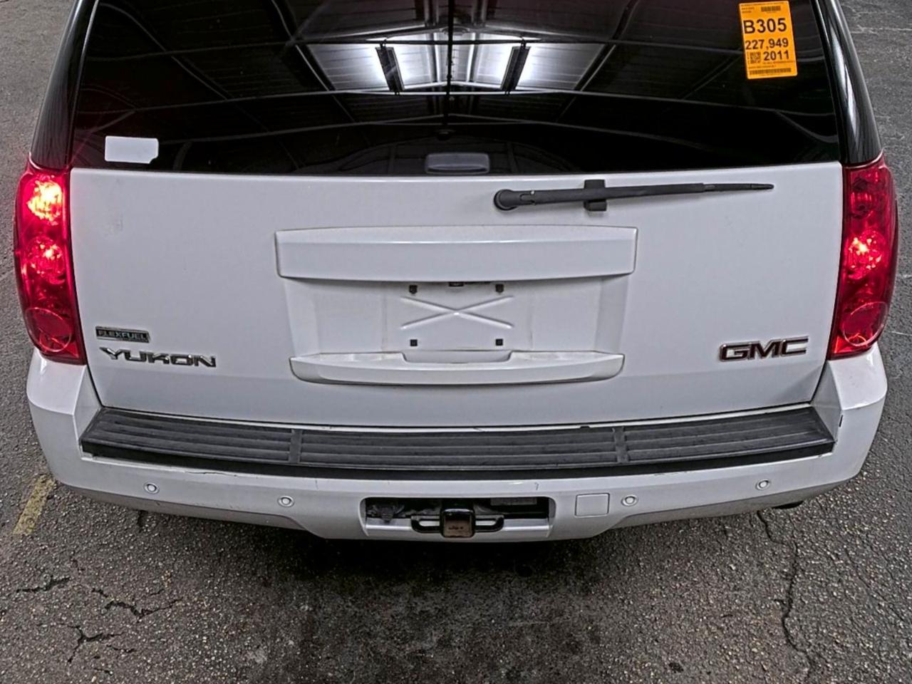 GMC Yukon  2011