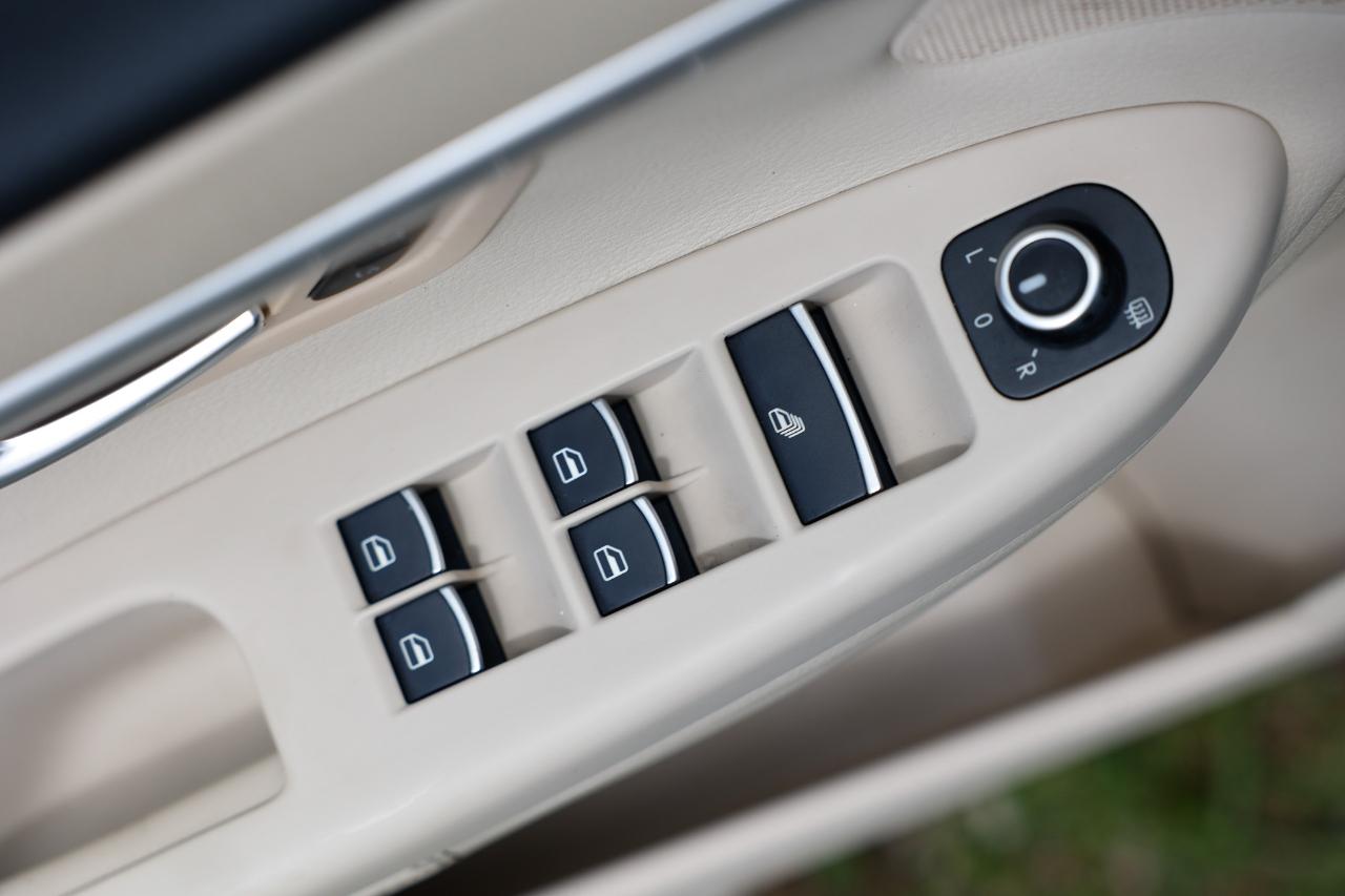 Volkswagen Eos  2013