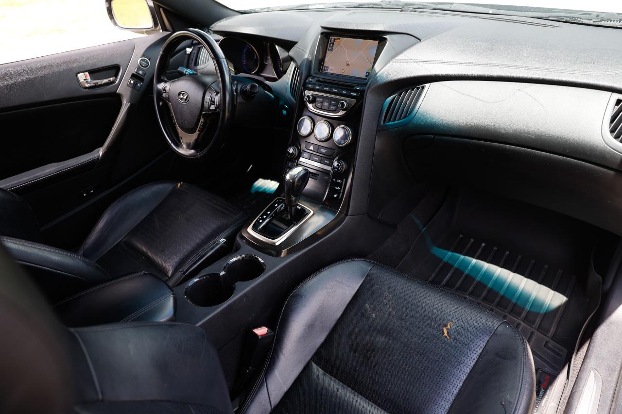 Hyundai Genesis Coupe  2013