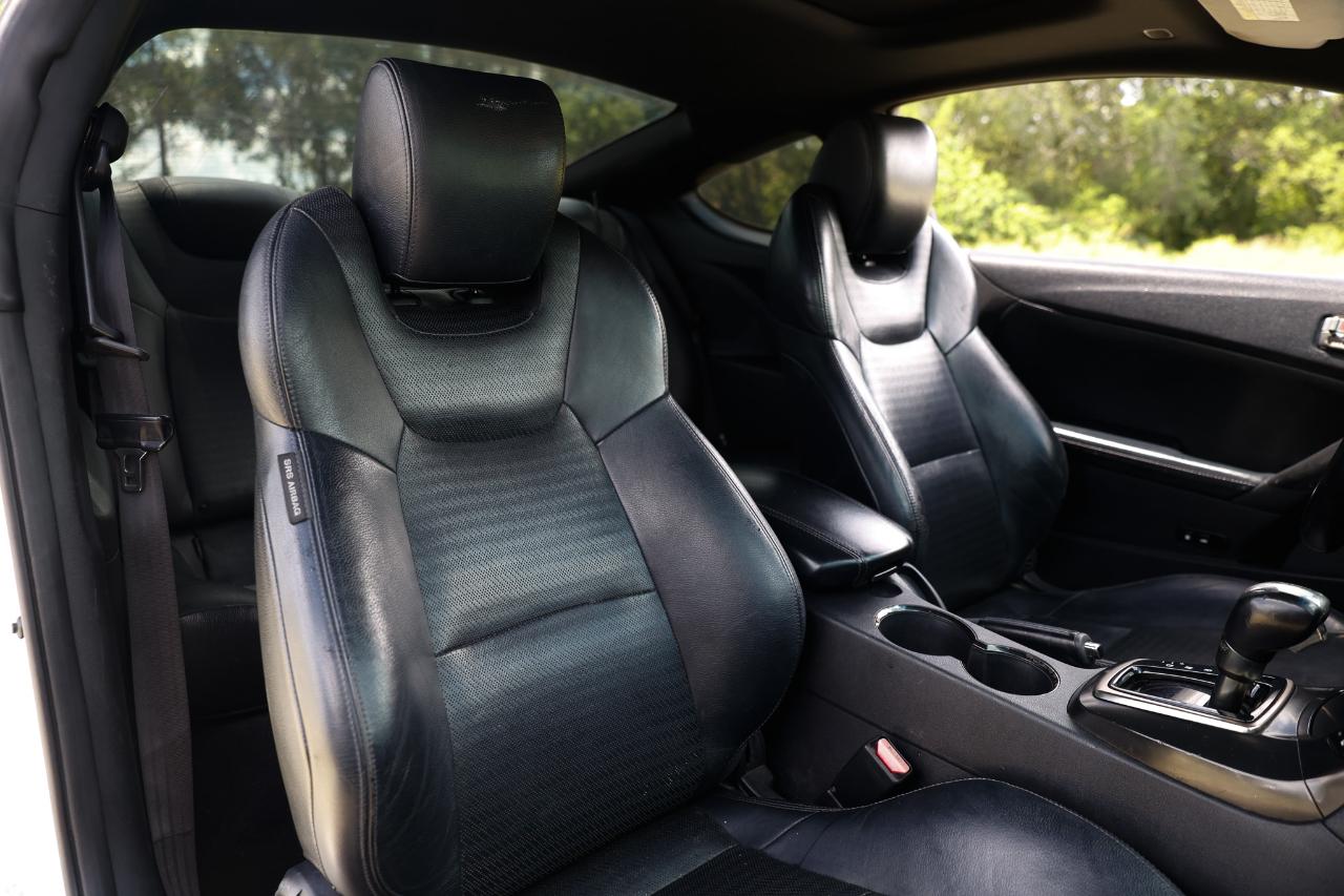 Hyundai Genesis Coupe  2013