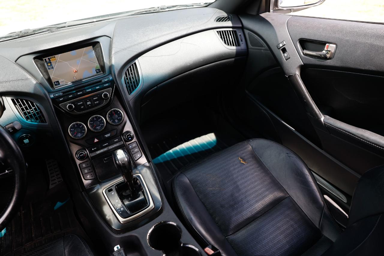Hyundai Genesis Coupe  2013