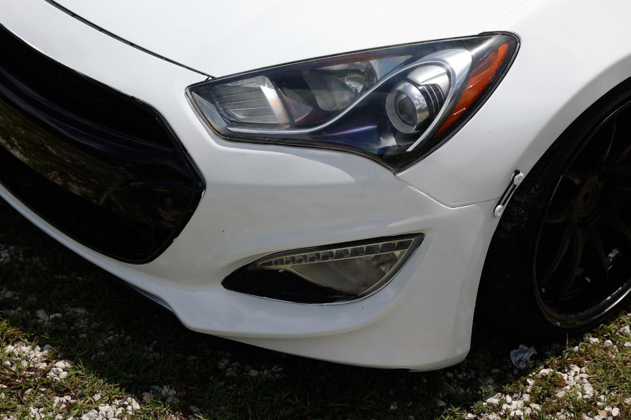Hyundai Genesis Coupe  2013