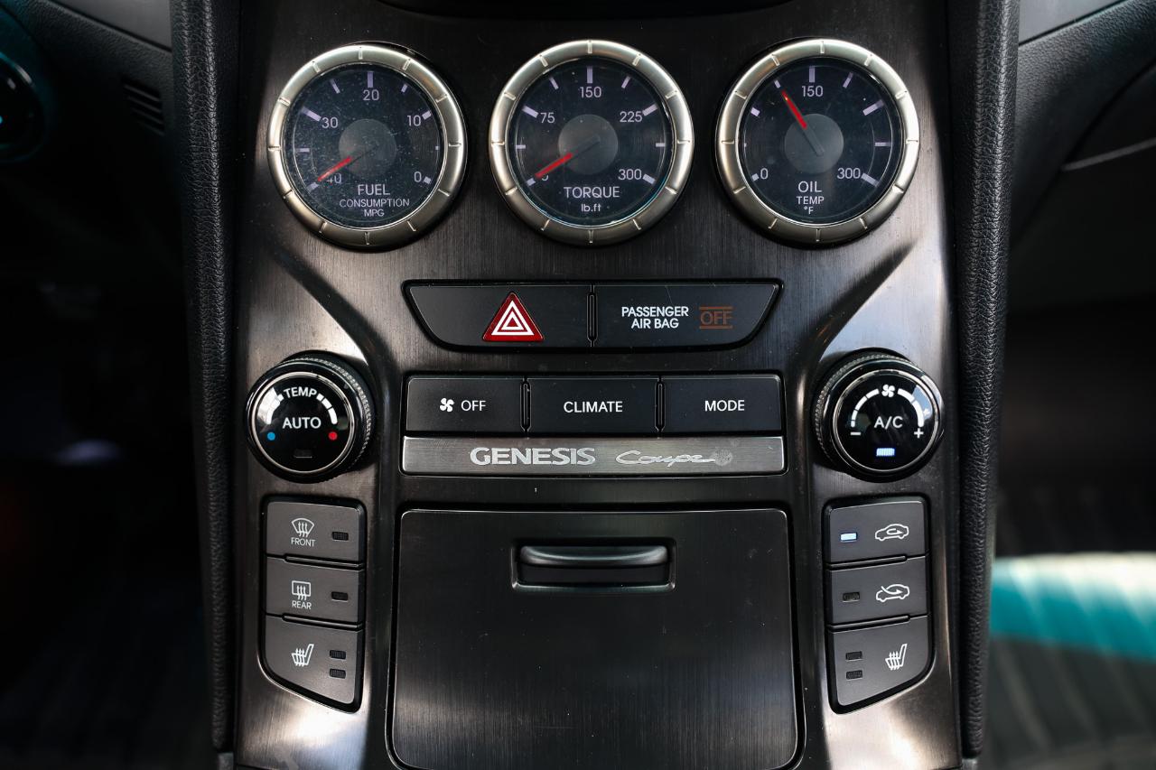 Hyundai Genesis Coupe  2013