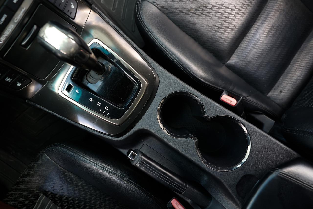 Hyundai Genesis Coupe  2013