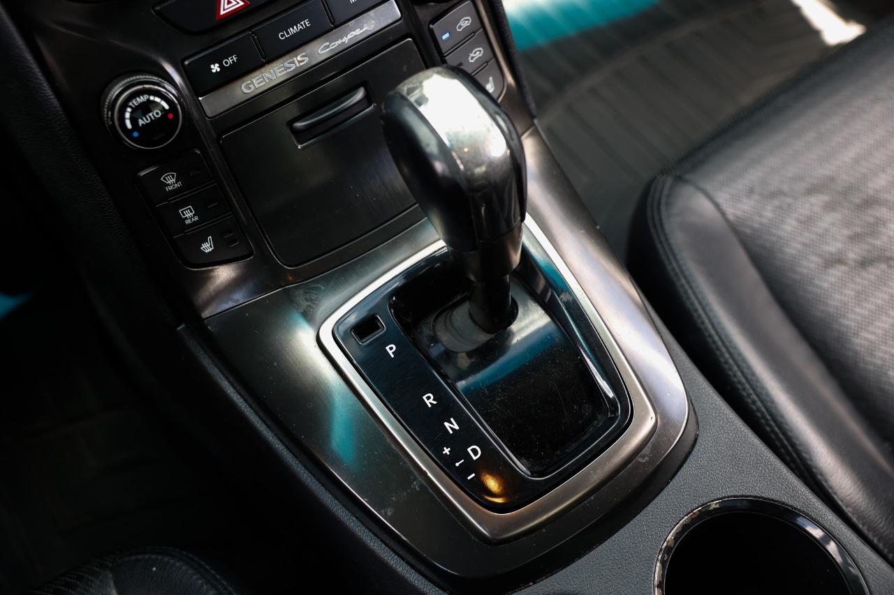Hyundai Genesis Coupe  2013