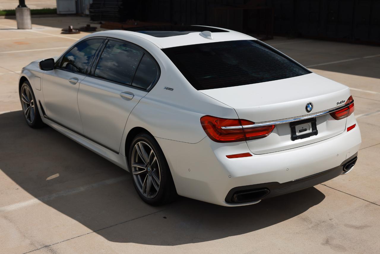 BMW 740e photo 7