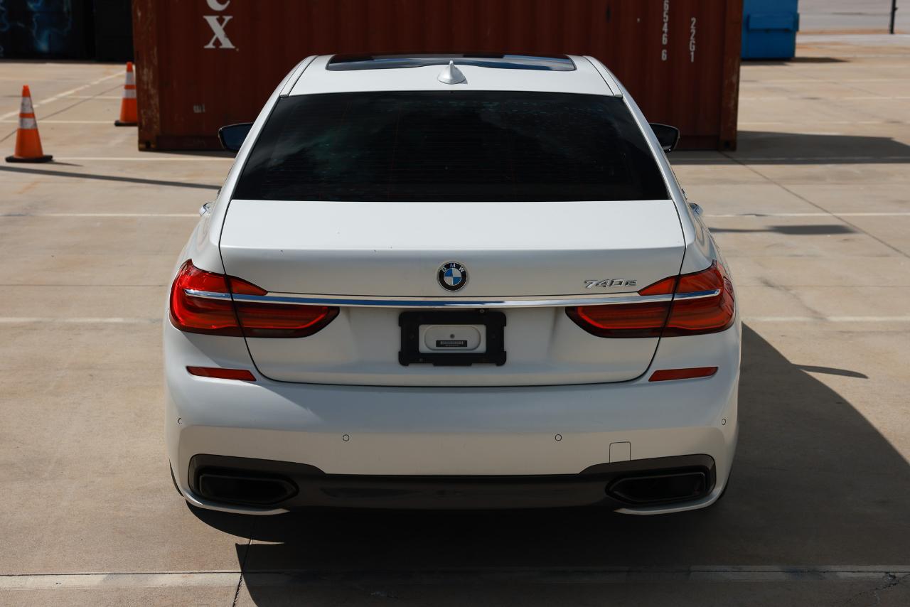BMW 740e photo 11