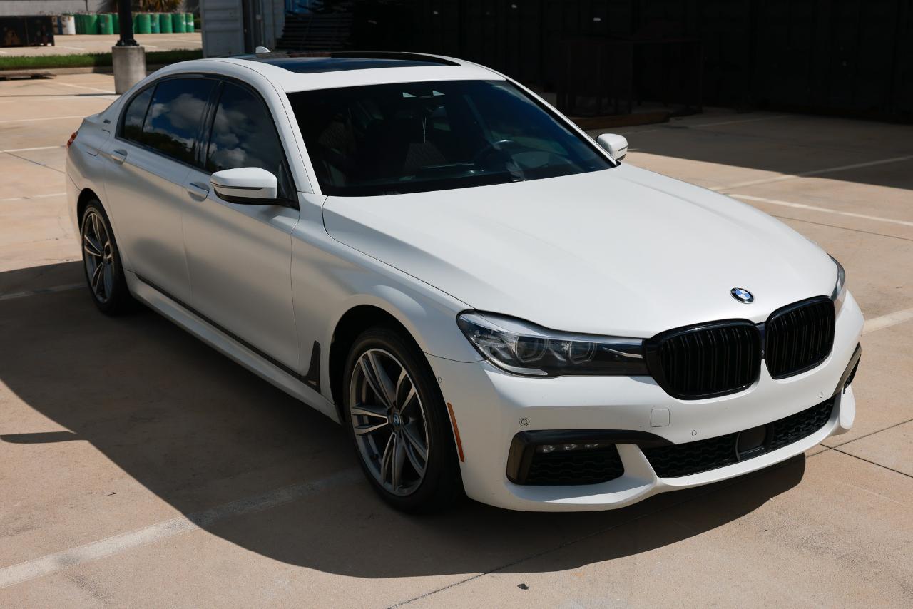 BMW 740e photo 17