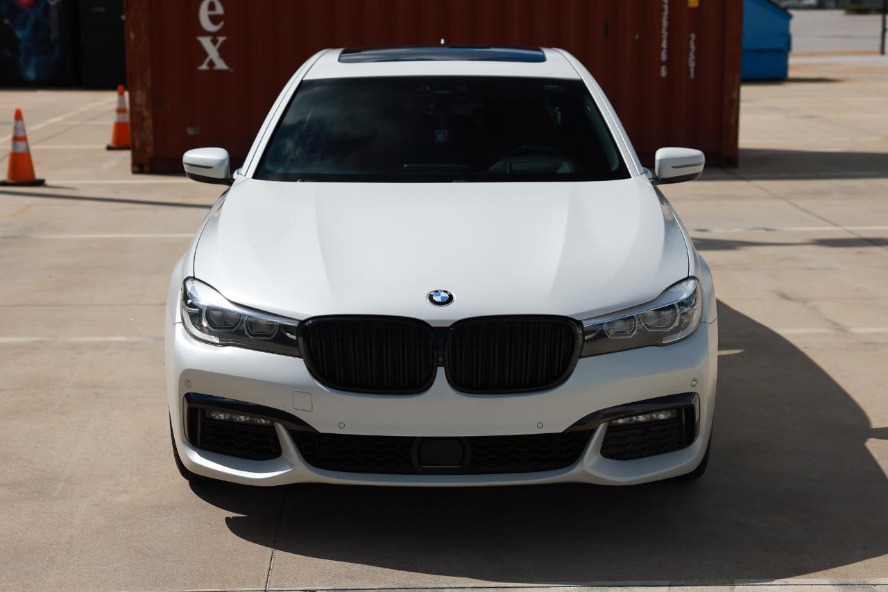 BMW 740e photo 21