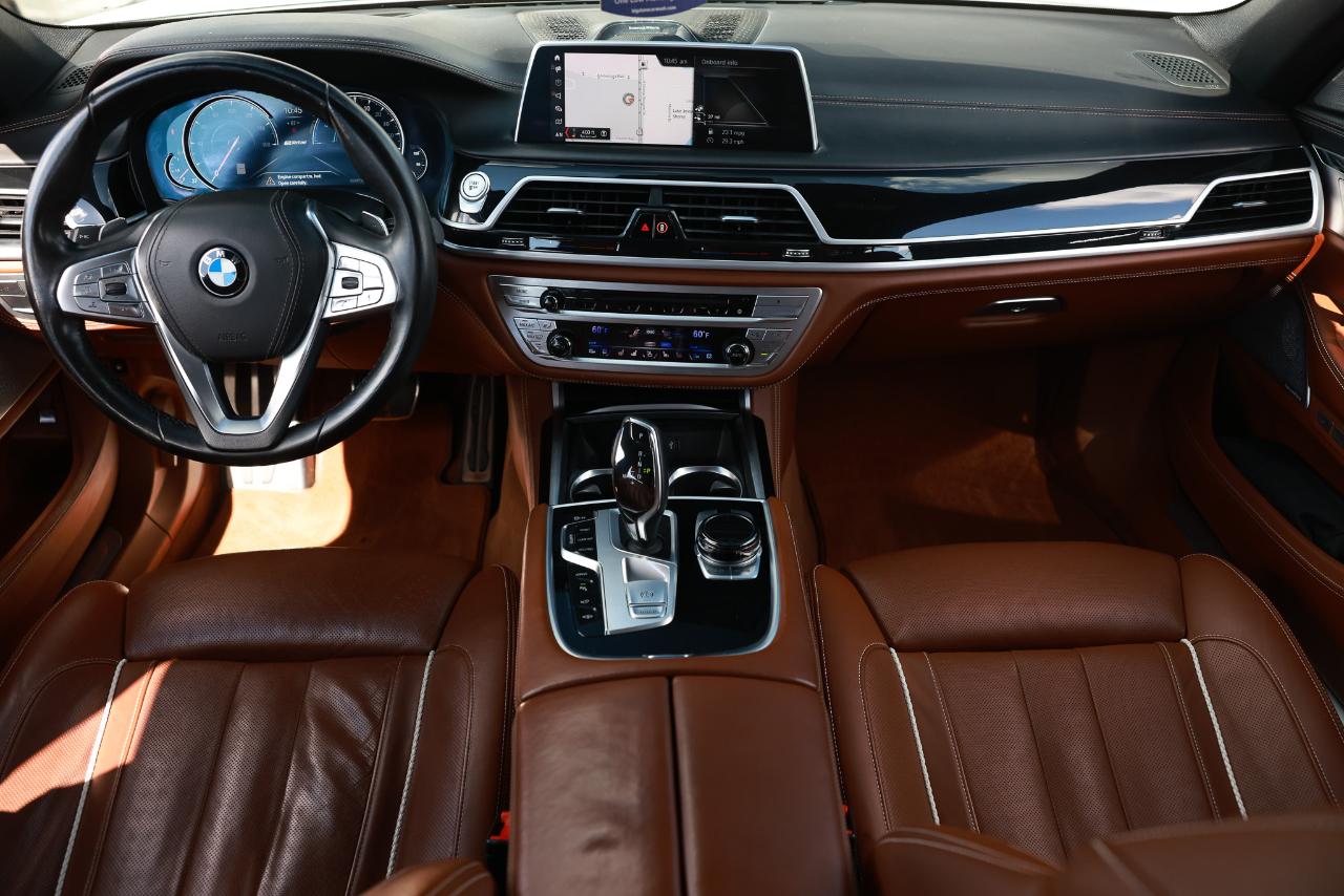 BMW 740e photo 24