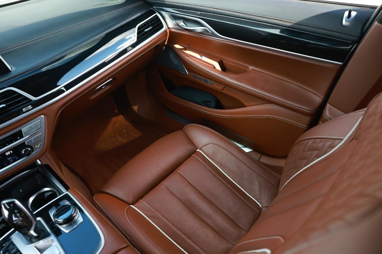 BMW 740e photo 25