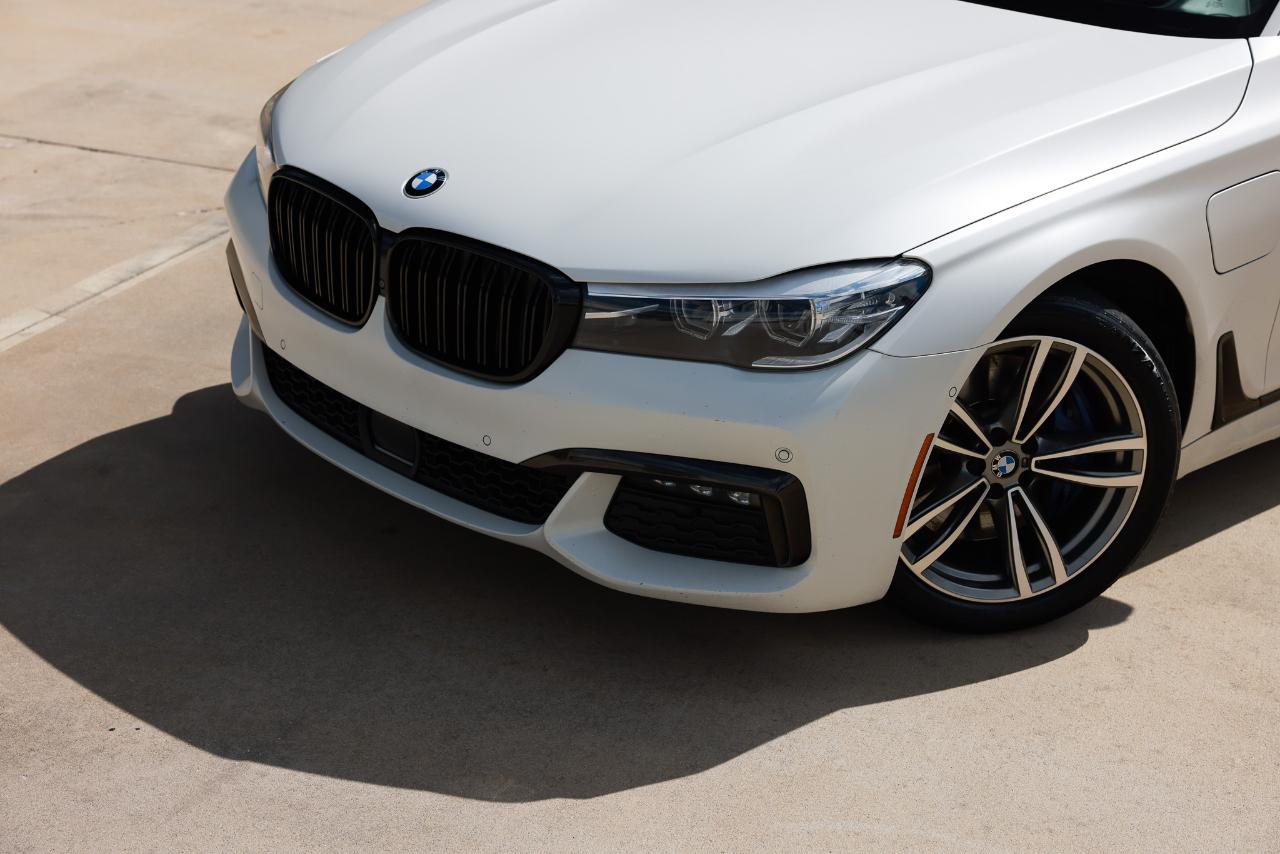 BMW 740e photo 45