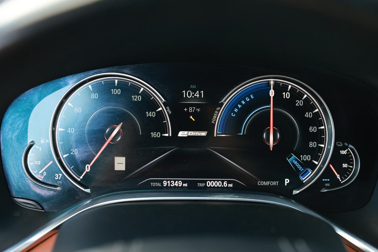 BMW 740e photo 51