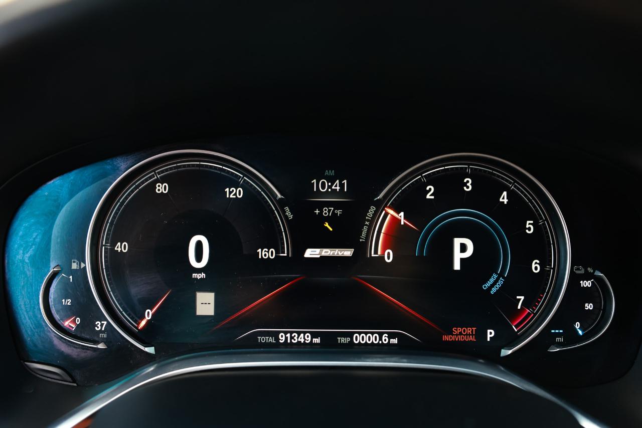 BMW 740e photo 52