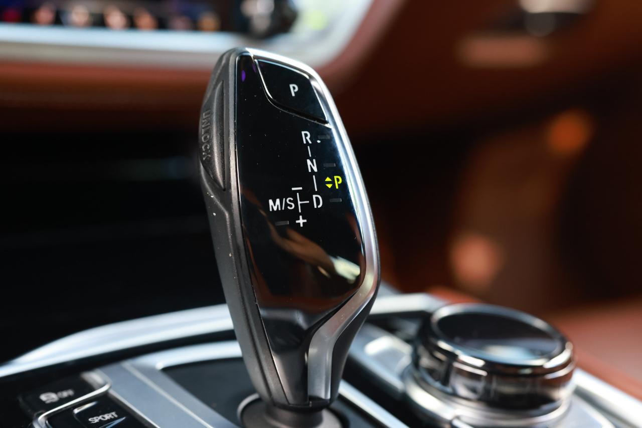 BMW 740e photo 62