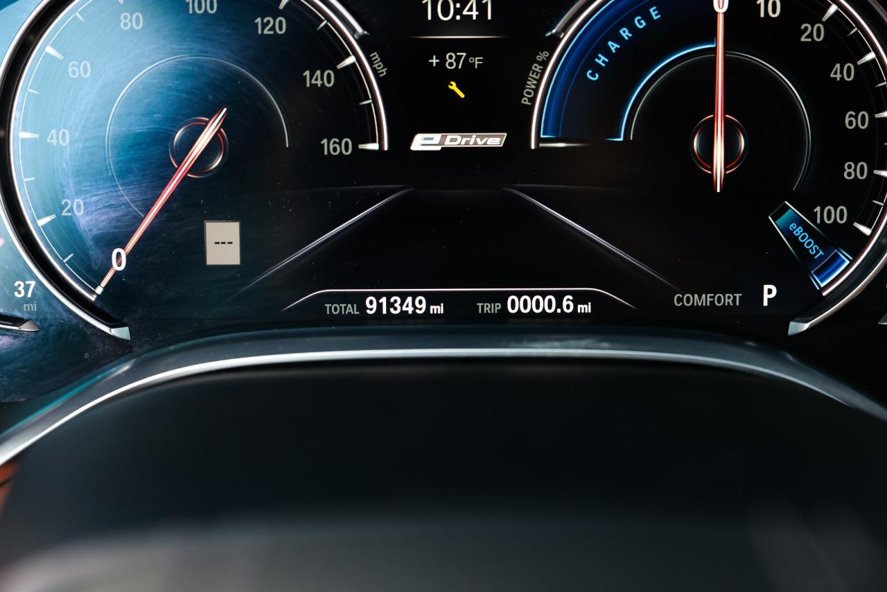 BMW 740e photo 76