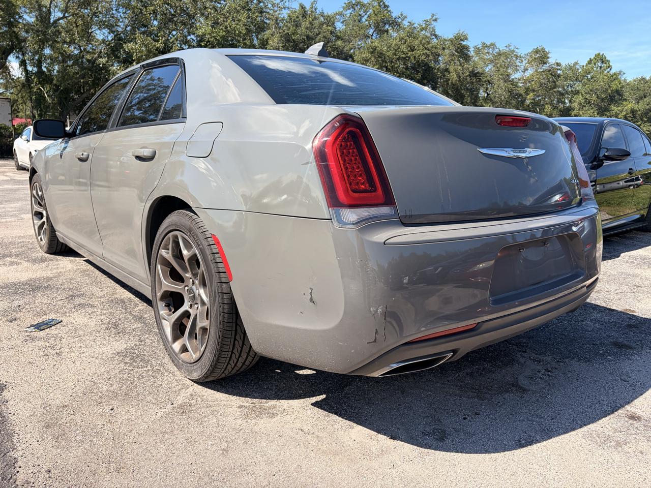 Chrysler 300  2018