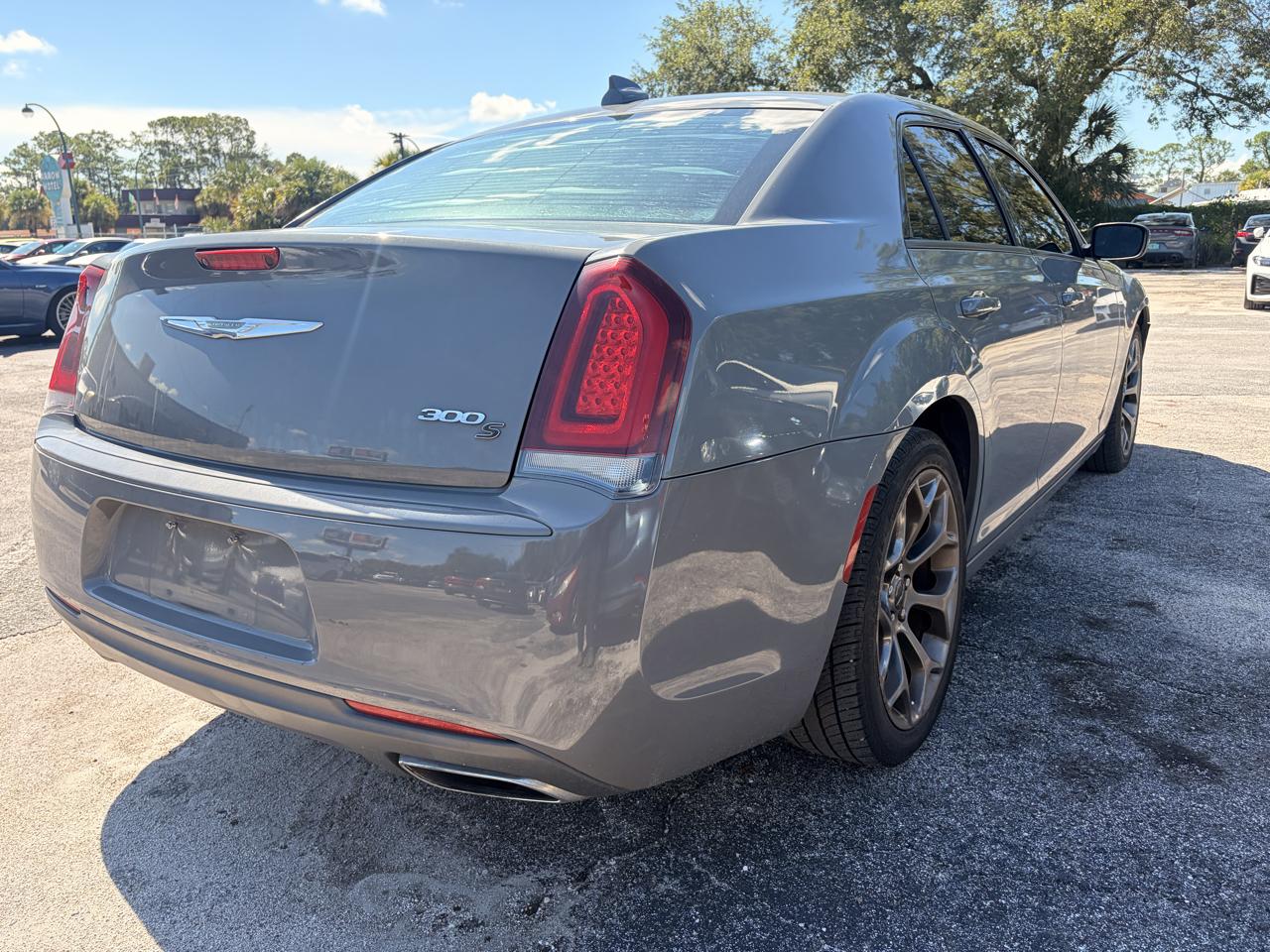 Chrysler 300  2018