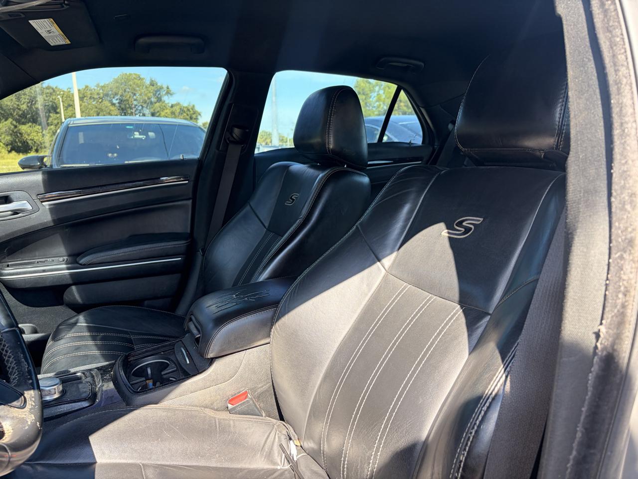 Chrysler 300  2018