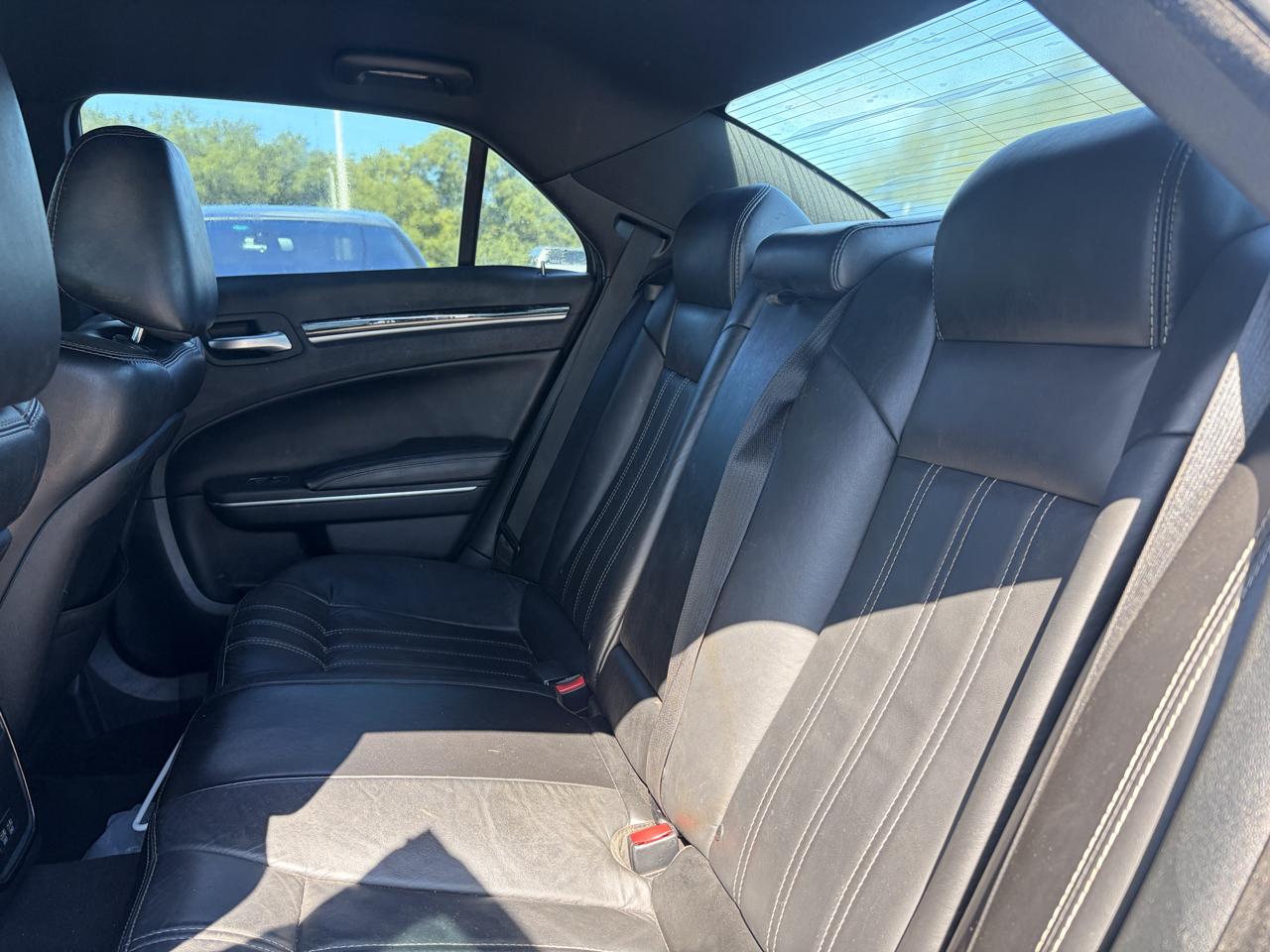 Chrysler 300  2018