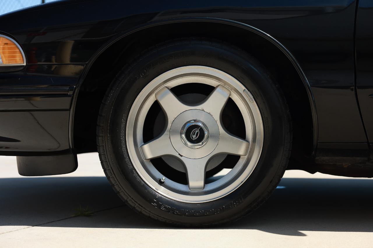 Chevrolet Caprice Classic/Impala SS/Caprice Police/Taxi Pkgs  1996