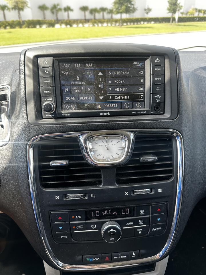 Chrysler Town & Country  2016