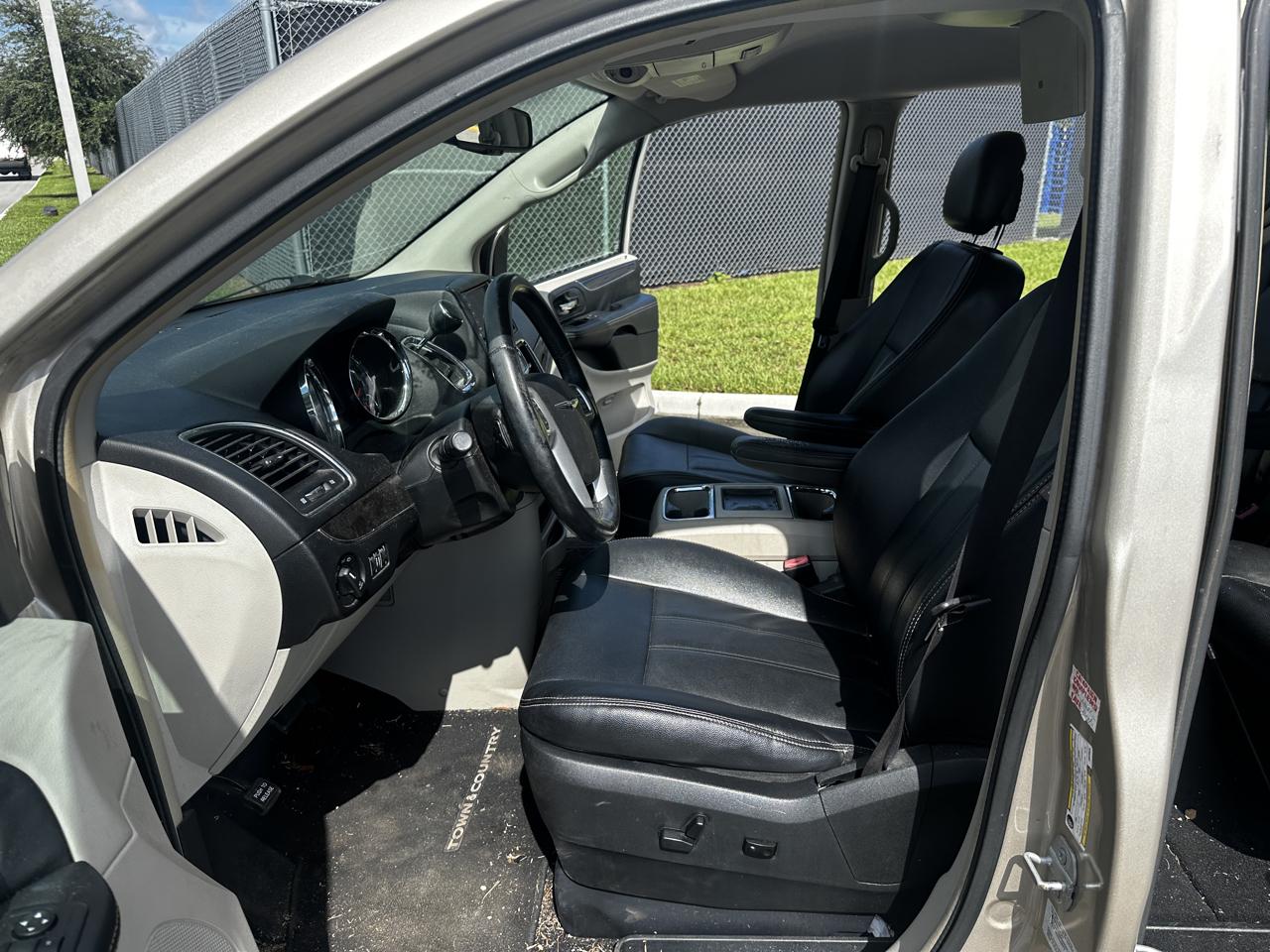 Chrysler Town & Country  2016
