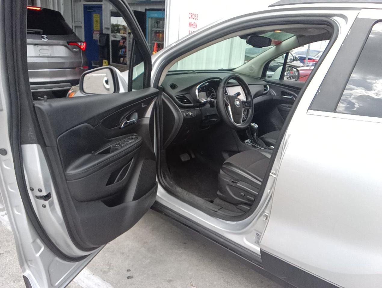 Buick Encore  2021