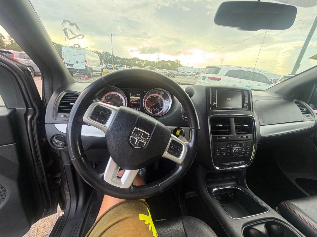 Dodge Grand Caravan  2017
