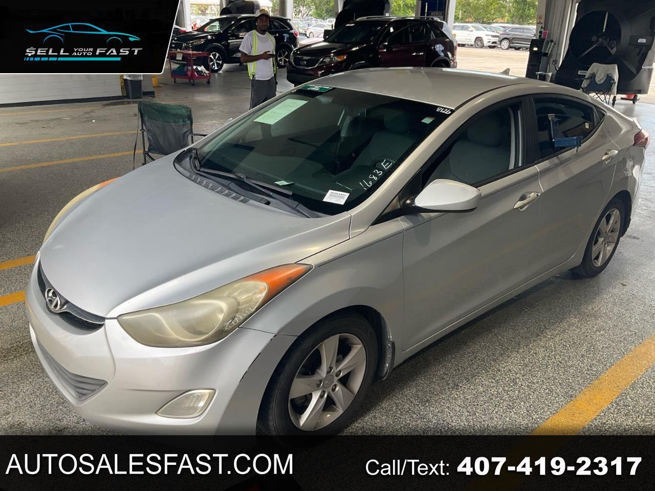 Hyundai Elantra  2013