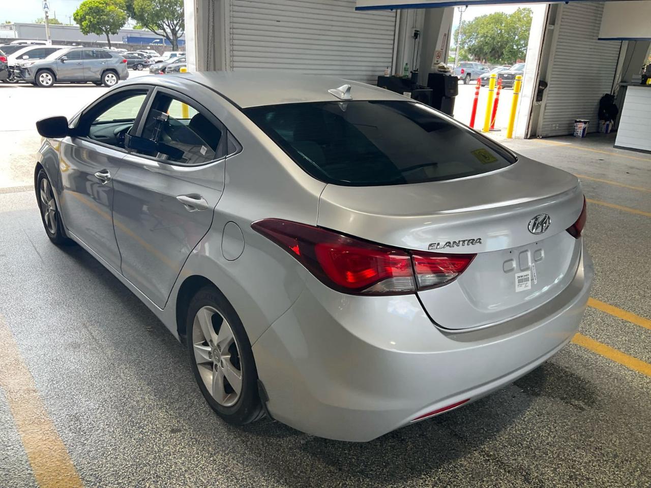 Hyundai Elantra  2013