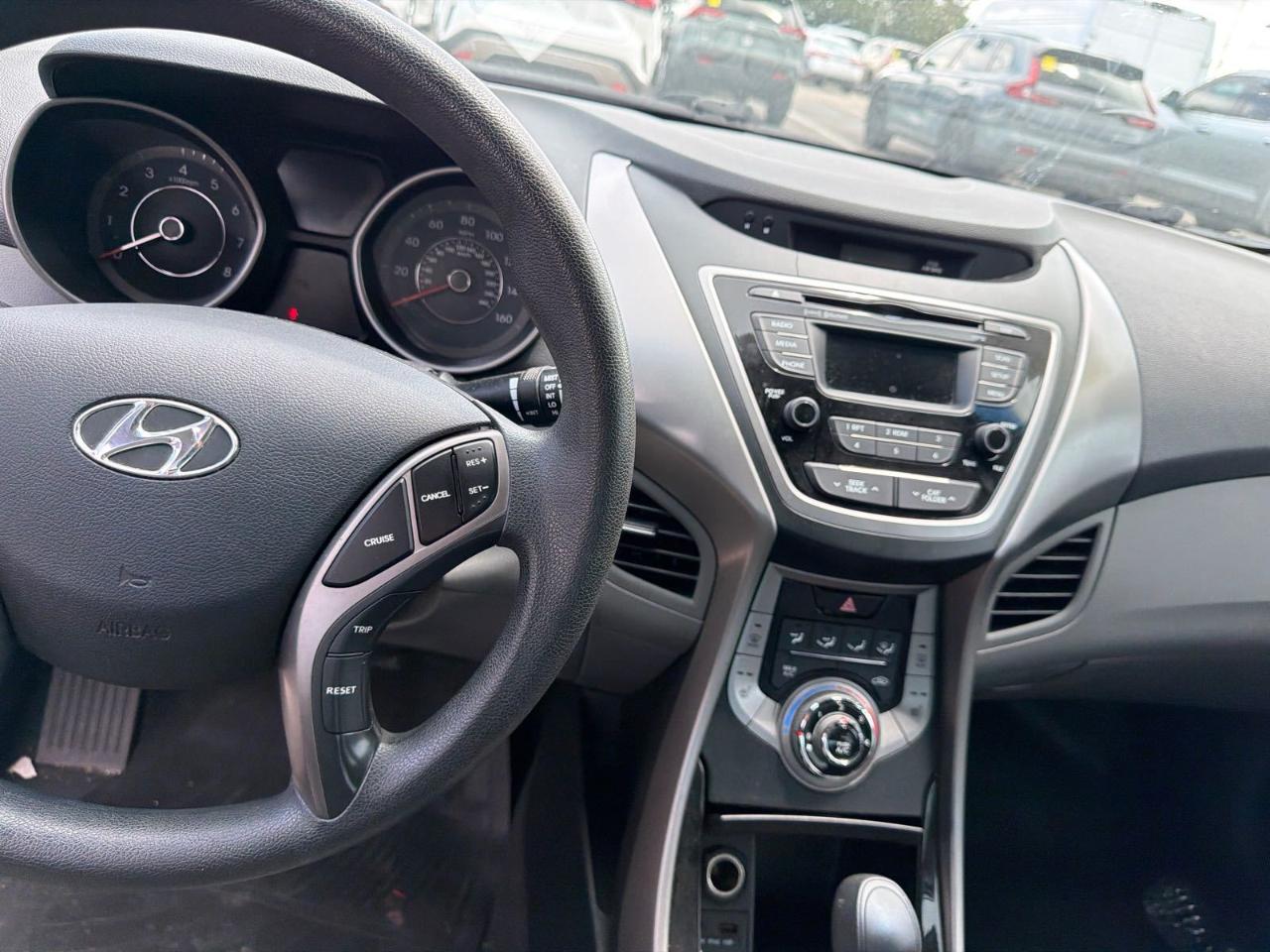 Hyundai Elantra  2013