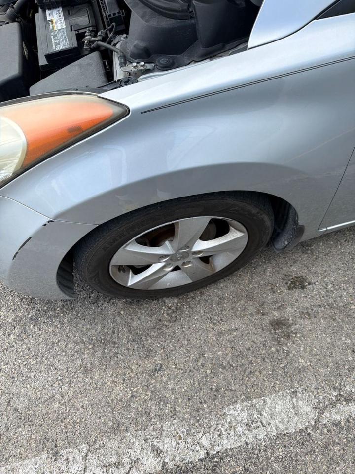Hyundai Elantra  2013