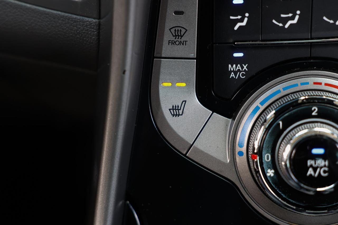 Hyundai Elantra  2013