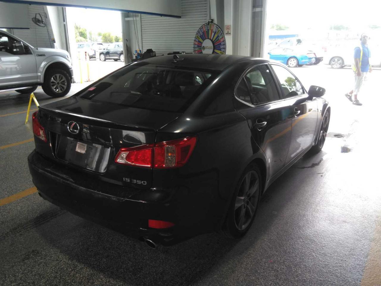 Lexus IS 350  2012