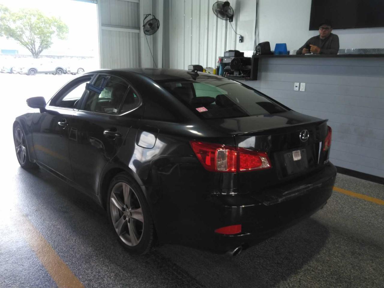 Lexus IS 350  2012