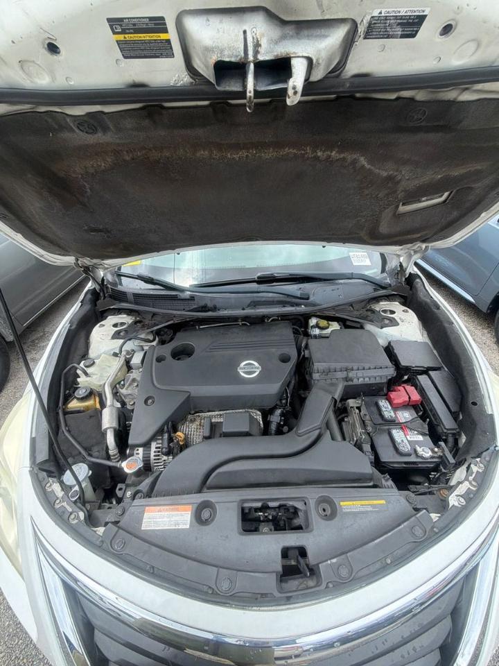 Nissan Altima  2013
