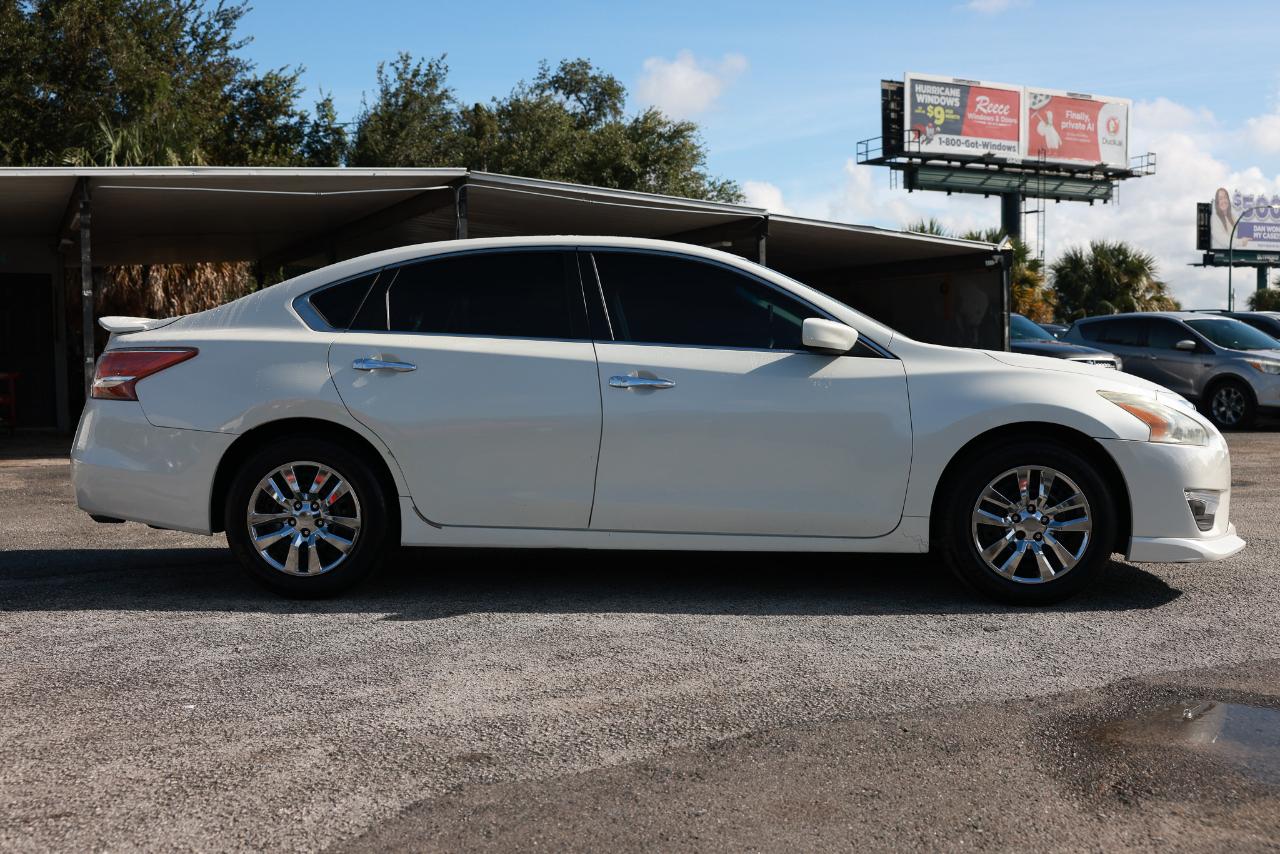 Nissan Altima  2013