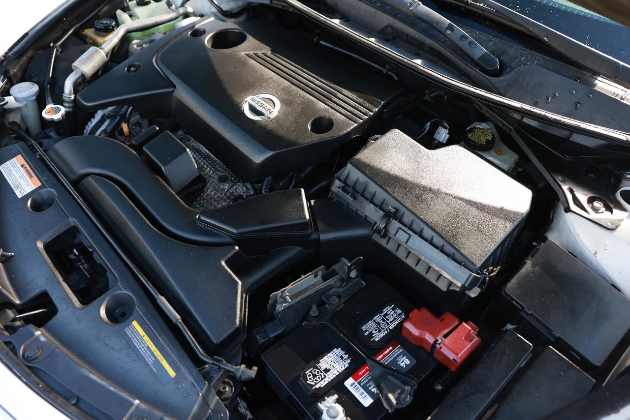 Nissan Altima  2013