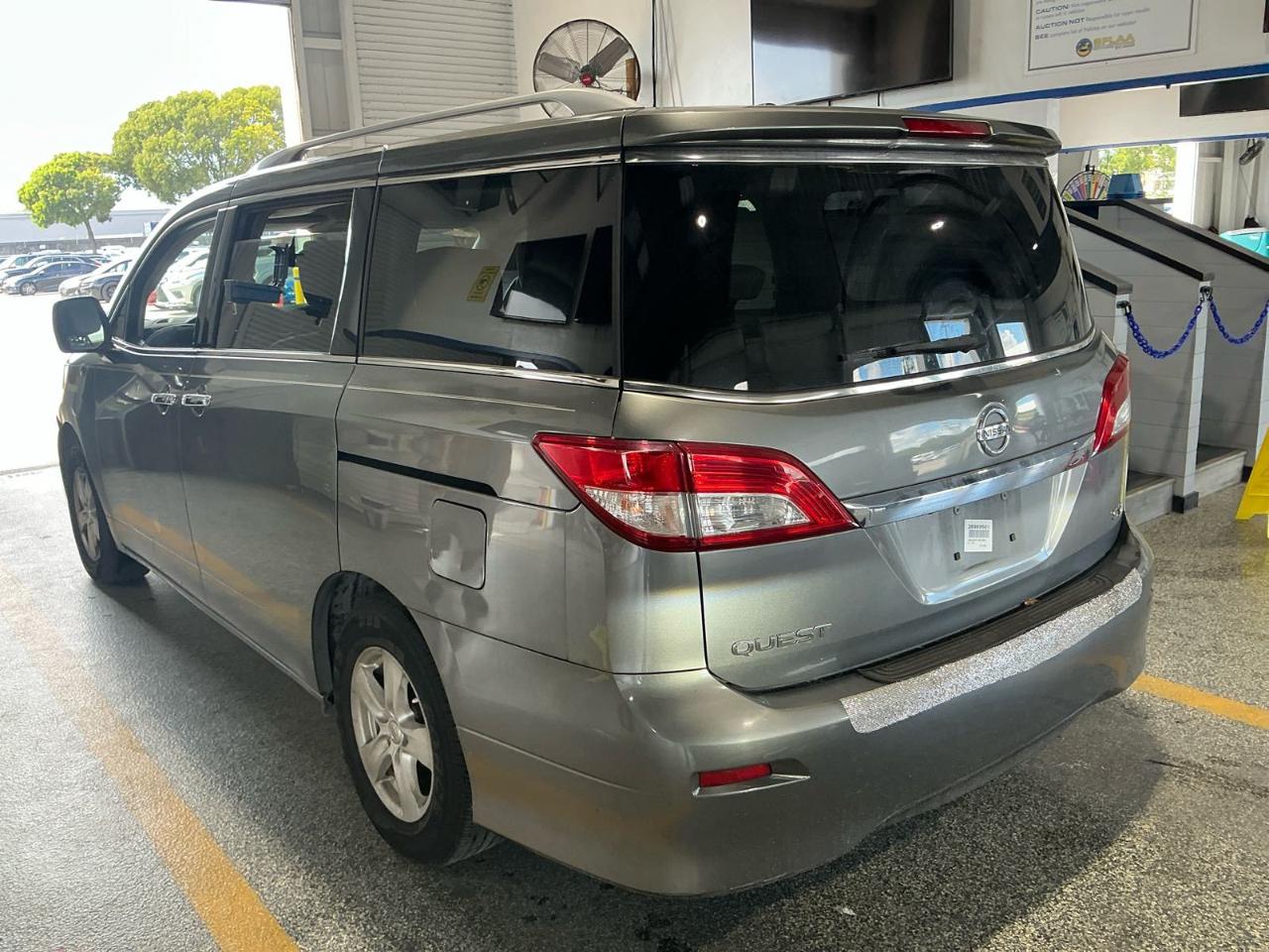 Nissan Quest  2016