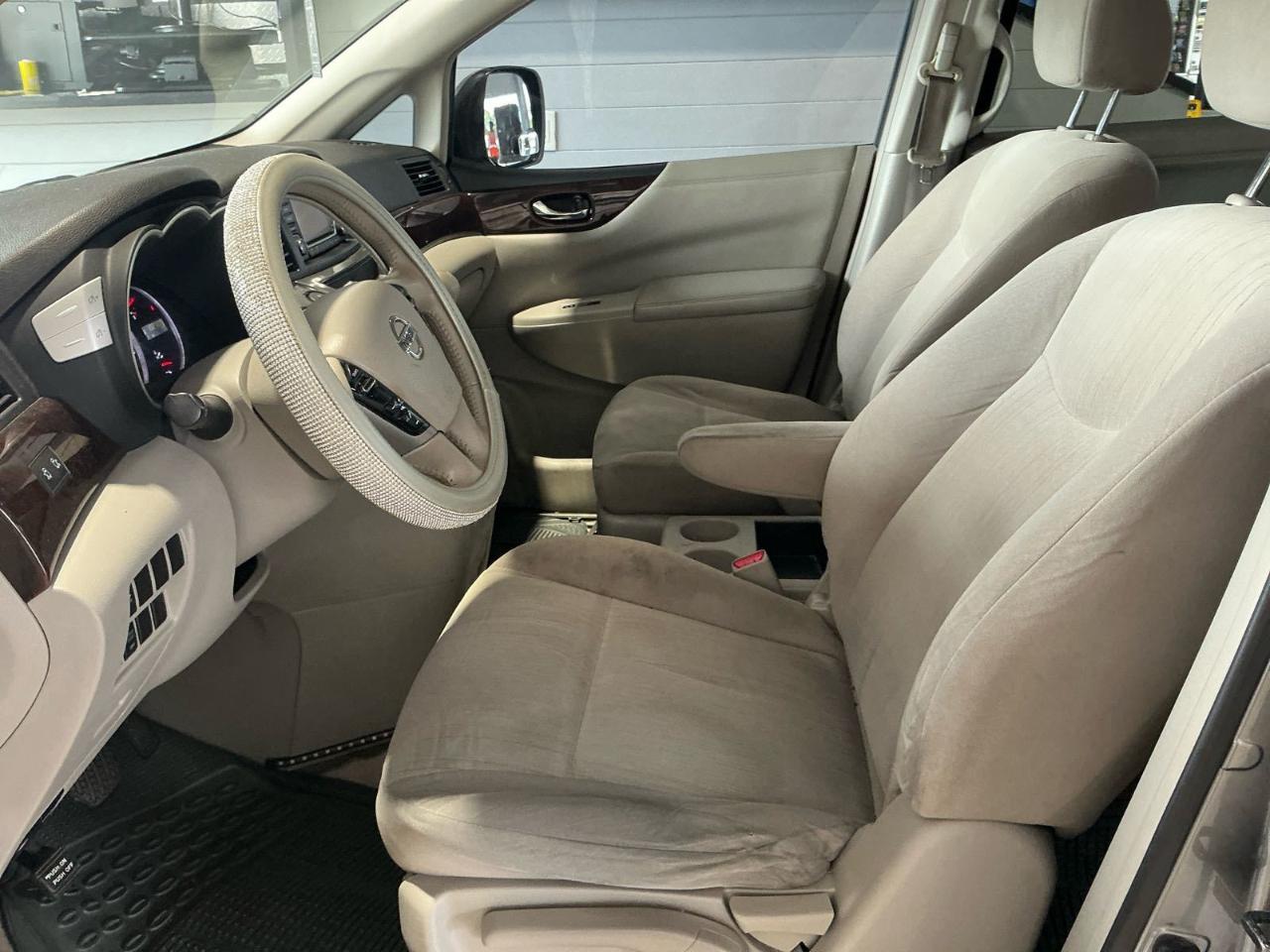 Nissan Quest  2016