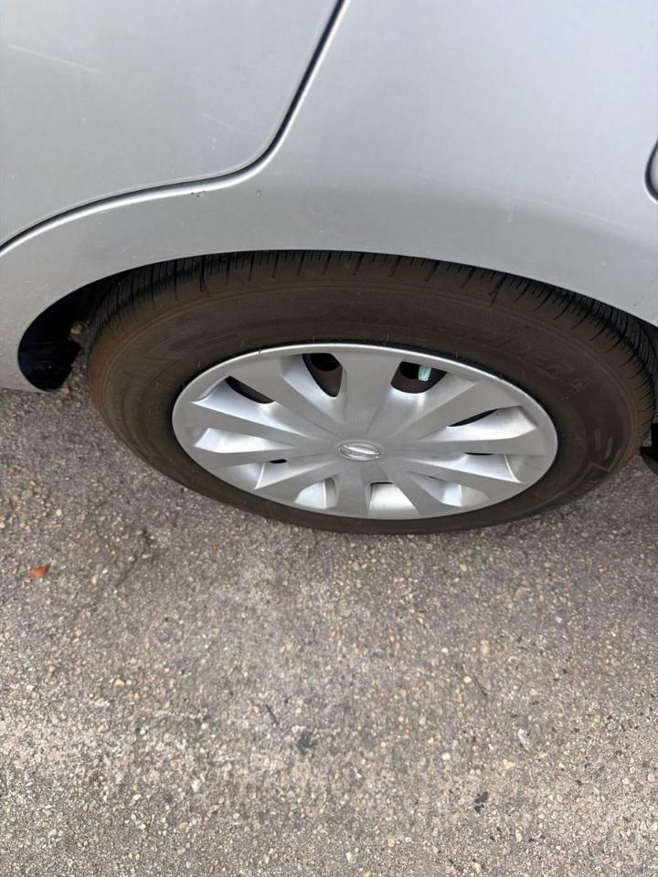 Nissan Versa Sedan  2019