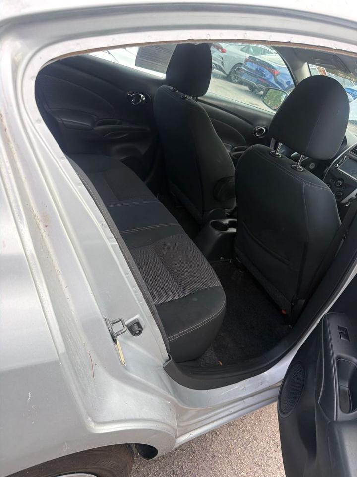 Nissan Versa Sedan  2019