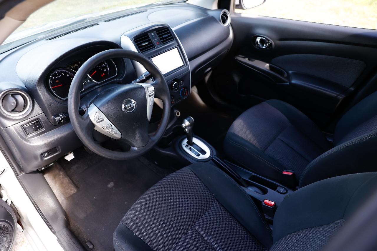 Nissan Versa Sedan  2019
