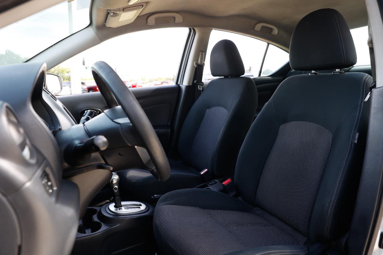 Nissan Versa Sedan  2019