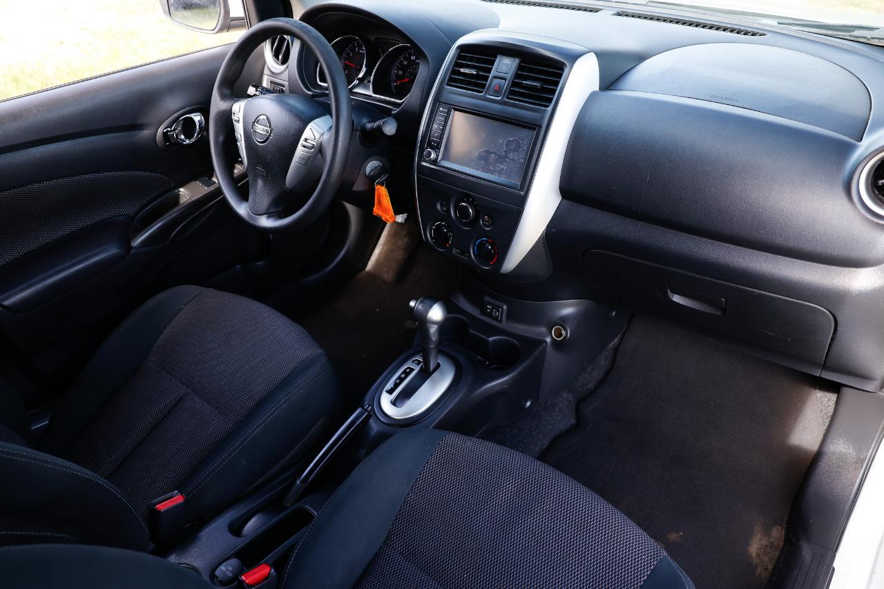 Nissan Versa Sedan  2019