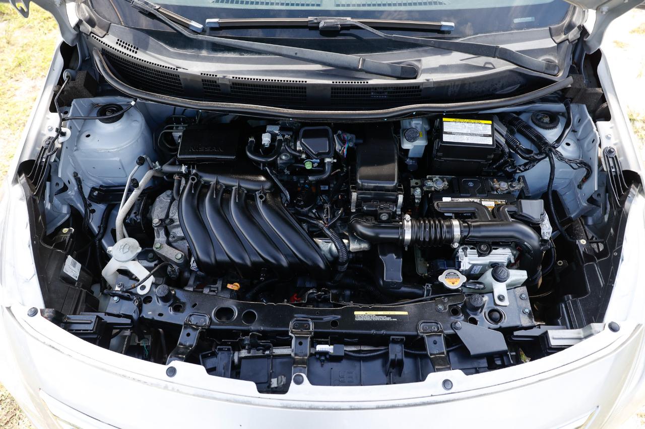 Nissan Versa Sedan  2019